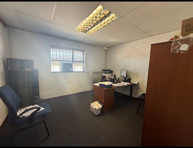 1,361M² WAREHOUSE TO LET IN BRACKENFELL INDUSTRIAL